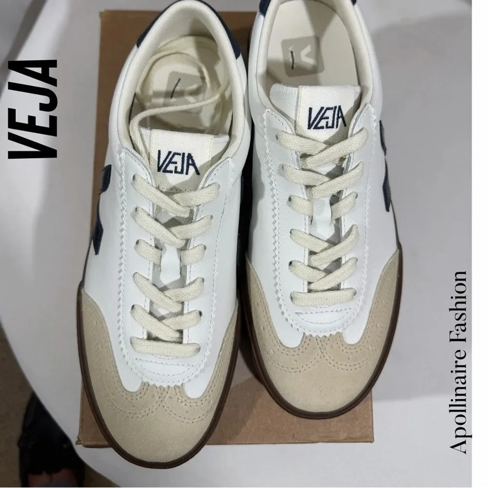 Veja VolleyOT Leather White and Bark Sneakers in Size women’s 10 New in Box - Picture 3 of 8